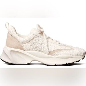 NEW in box Tory Burch Lucky Trainer Boucle sneaker!! Sz 9.5